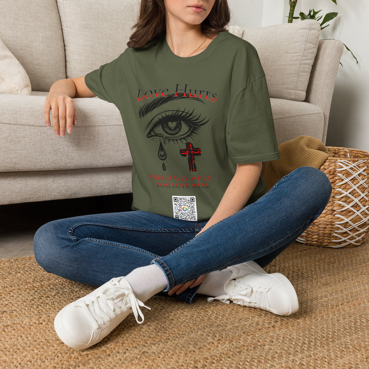 Love Hurts - T-shirt